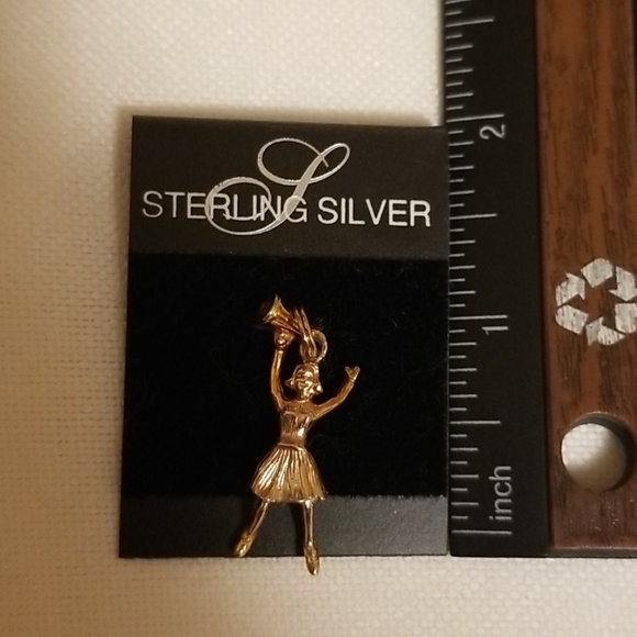Cheerleader charm - Picture 2 of 2